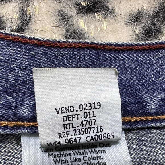 Eddie’s Bauer Medium Wash Mid Rise Bootcut Denim Jeans Size 4 - Picture 7 of 9